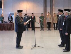 Gubernur Hidayat Lantik 19 Pejabat Pimpinan Tinggi Pratama