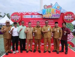 Gubernur Hidayat Arsani Borong Produk UMKM di KUKM Fest 2025